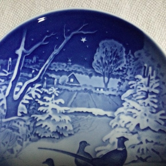 B&G Copenhagen Porcelain 'Jul i skovbrynet' 1970 Decorative Plate Denmark - Picture 2 of 7